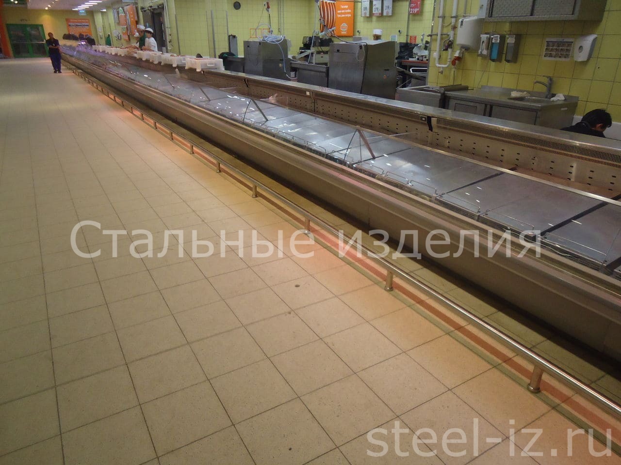 Сеть магазинов «Покупочка» — Отбойники из нержавейки, Волгоград (фото 3)
